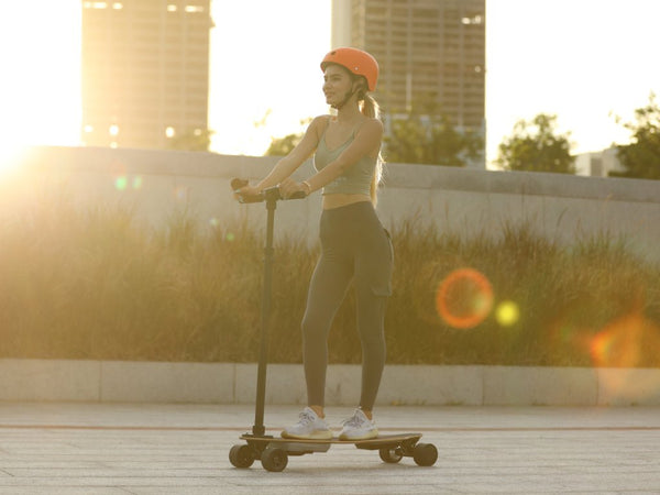 Electric Skateboard Handlebar - Best Tool for Beginner and Vlogger