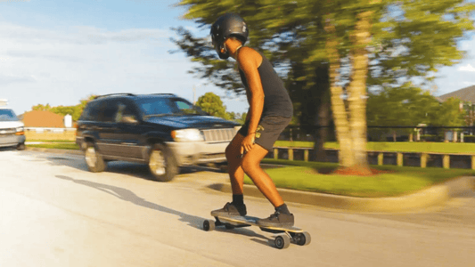 long rang electric skateboard with swappable battery
