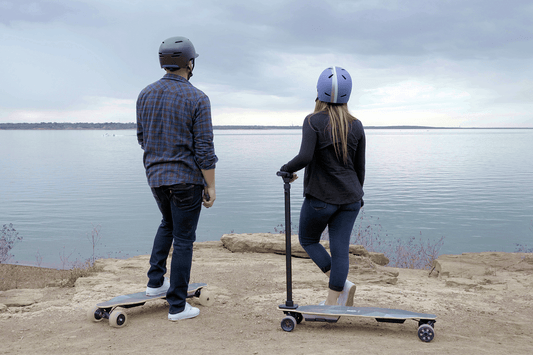 Uditer electric skateboard are designed with a removable handlebar.