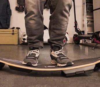 Bamboo + Fiberglass Deck of UDITER Electric Skateboard