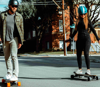 High Performance Electric Skateboard with Removable Batteries 