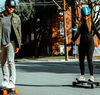 High Performance Electric Skateboard with Removable Batteries 