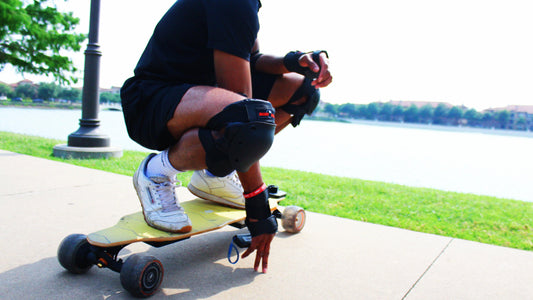 High performance electric skateboard for beginners