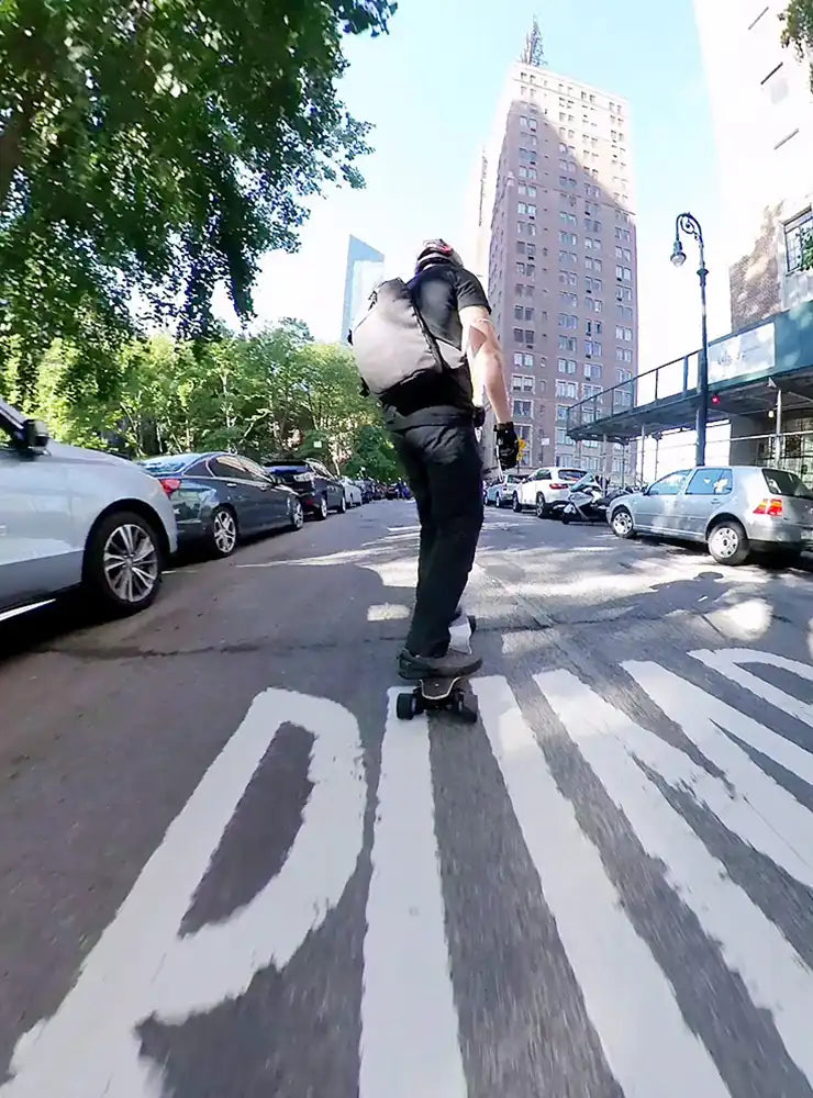 skateboard commuting